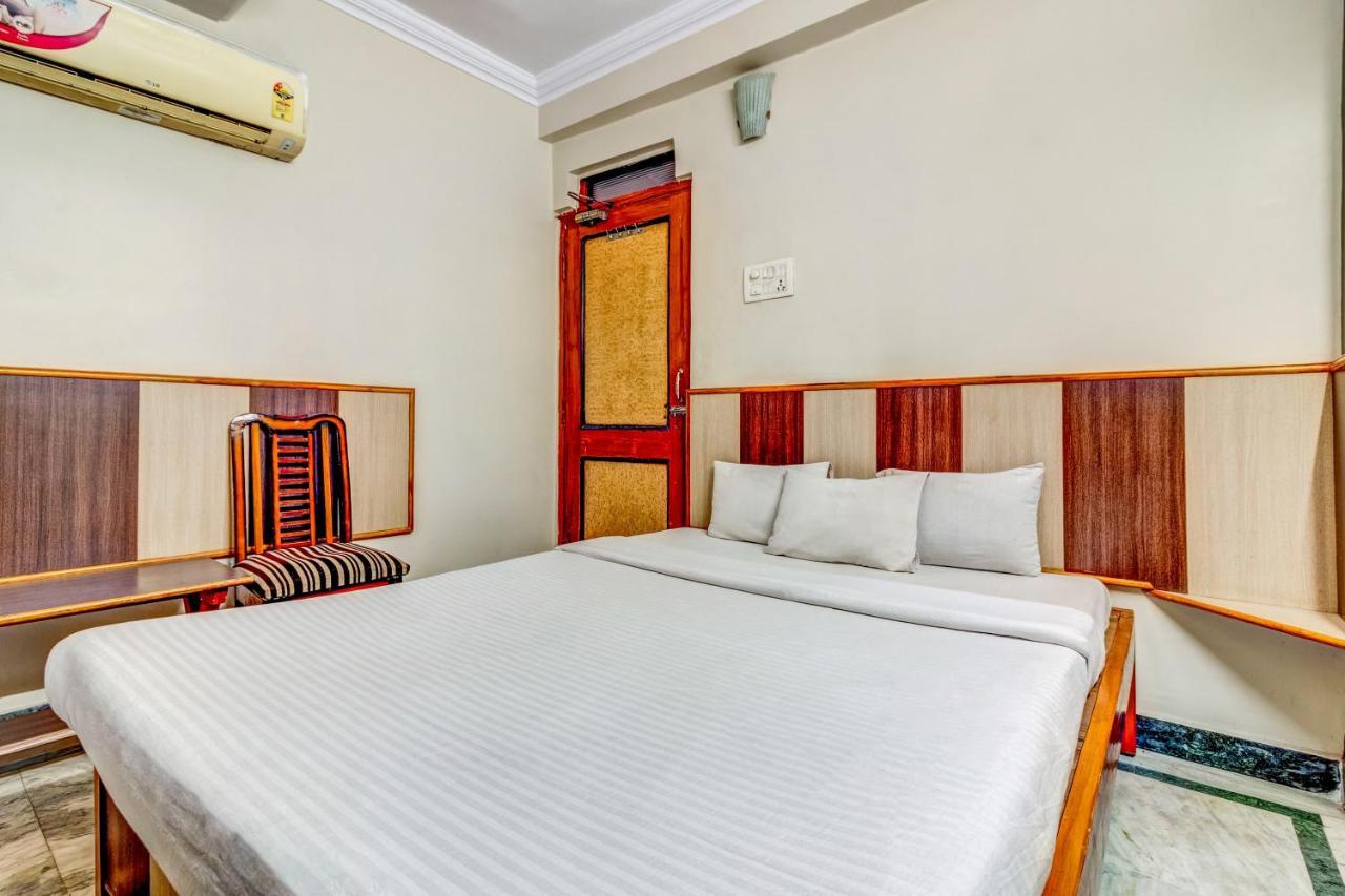SPOT ON 22114 Hotel Kailash Regency Jamshedpur Buitenkant foto