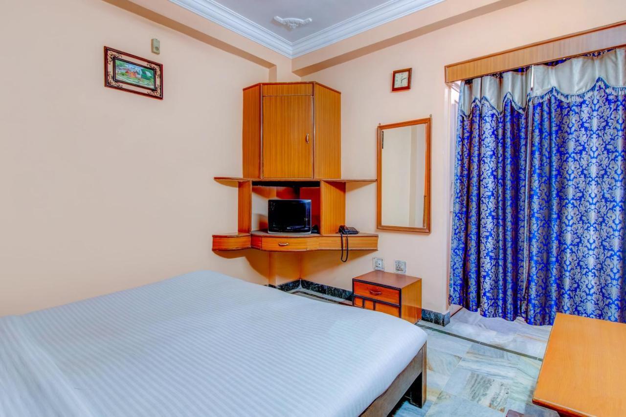 SPOT ON 22114 Hotel Kailash Regency Jamshedpur Buitenkant foto