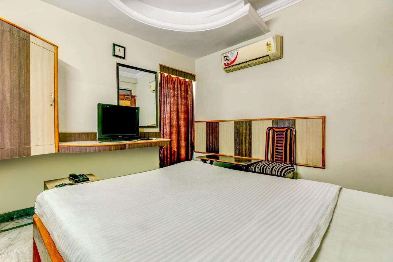 SPOT ON 22114 Hotel Kailash Regency Jamshedpur Buitenkant foto