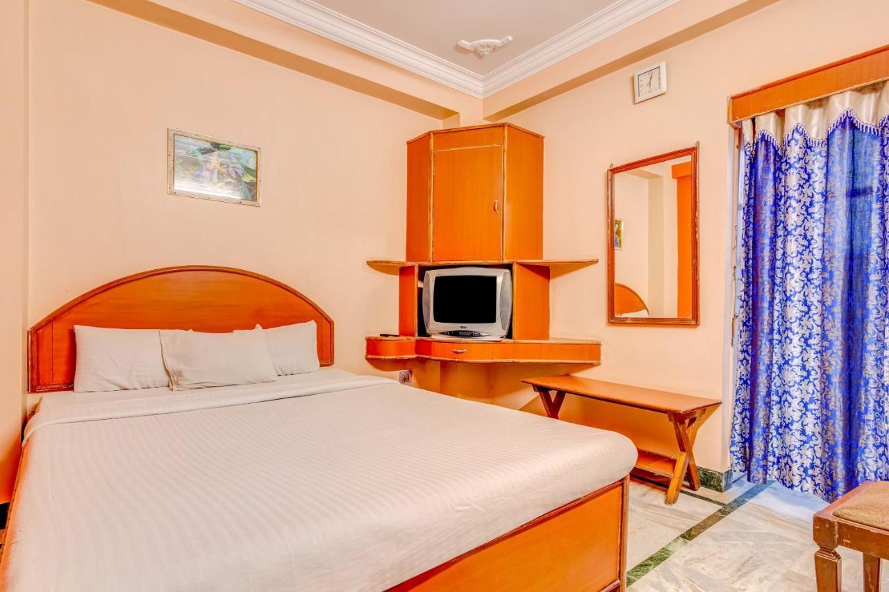 SPOT ON 22114 Hotel Kailash Regency Jamshedpur Buitenkant foto